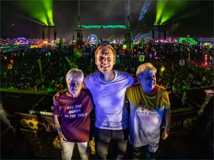 Armin-van-Buuren-with-the-Rave-Mamas-EDC-2023-1024x768-1.jpg