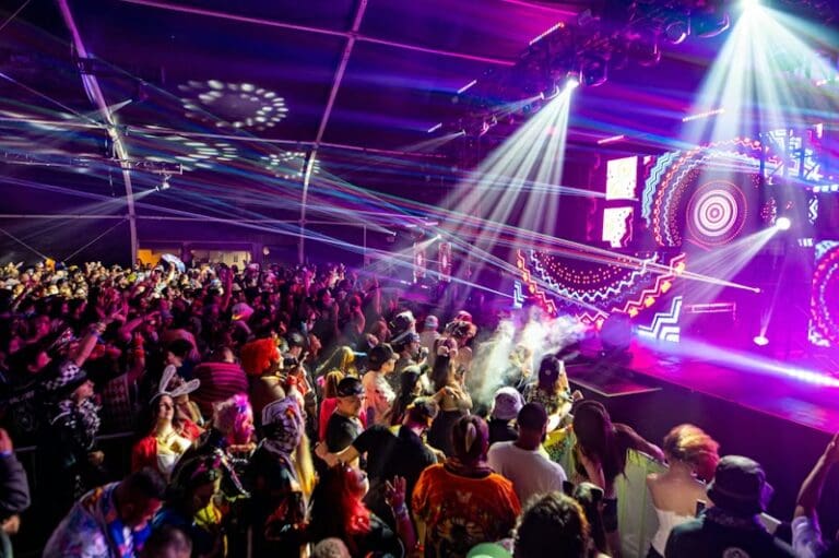 [Event Review] Clozee, MEMBA Filled AREA15 With Massive Wubz for We’re All Mad Here