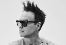 Amy Shark Joined Mark Hoppus on Stage In Australia to Perform ‘Dammit’