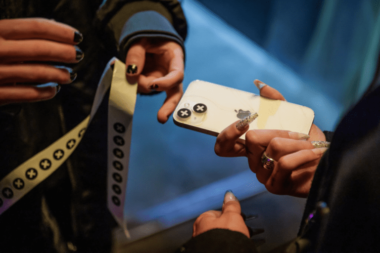 Put It Away! Phone-Free Events Up Over 500% Worldwide