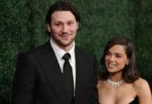 Hailee Steinfeld & Josh Allen Share First Pic of Baby for Mother’s Day