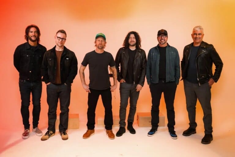 Dave Grohl Reveals Foo Fighters Lyric He Thinks Is So ‘Stupid’