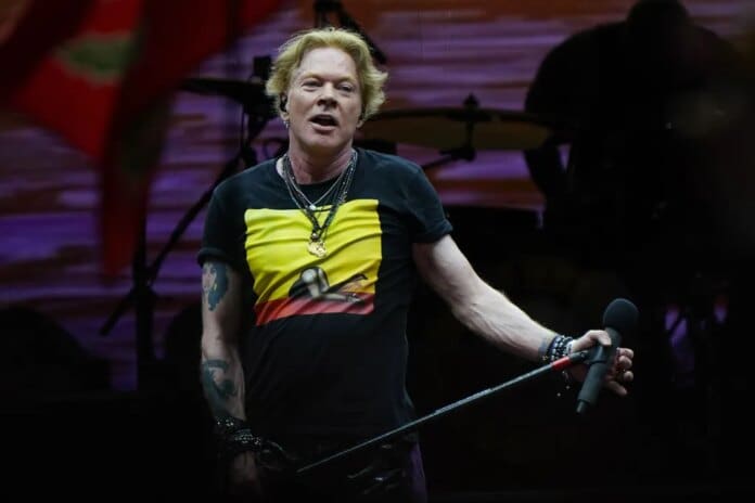 axl-rose-gnr-glastonbury-2023-billboard-1800.jpg