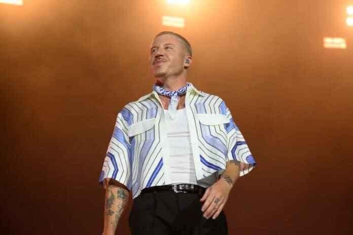 macklemore-lollapalooza-paris-2025-billboard-1800.jpg