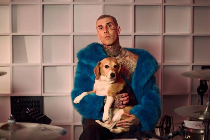 travis-barker-coty-tarr-humane-world-for-animals-psa-billboard-1800.jpg