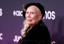 Joni Mitchell Becomes U.S. Citizen After 60 Years in America
