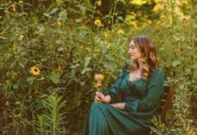 Emily Anderson shares reflective new single “In The Garden”