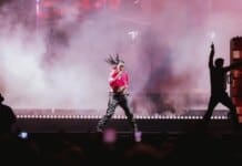 Lorde Shades Robert Kraft in ‘Free Palestine’ Jacket After ACL Show