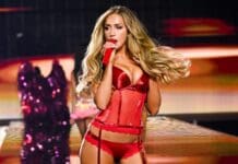 Tate McRae Sings ‘Housewife’ at Victoria’s Secret Fashion Show 2026