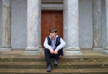 Andrew Hardstone explores the pain of letting go on “You Should Let Me Walk Away”